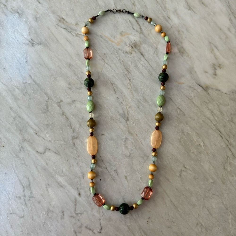 Vintage beaded women’s necklace